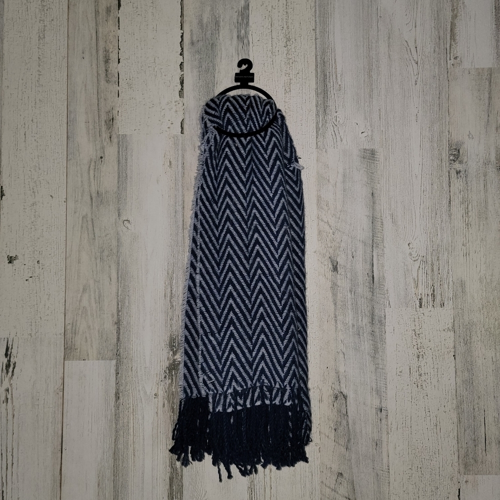 🧡Nwt Banana Republic Chevron Scarf